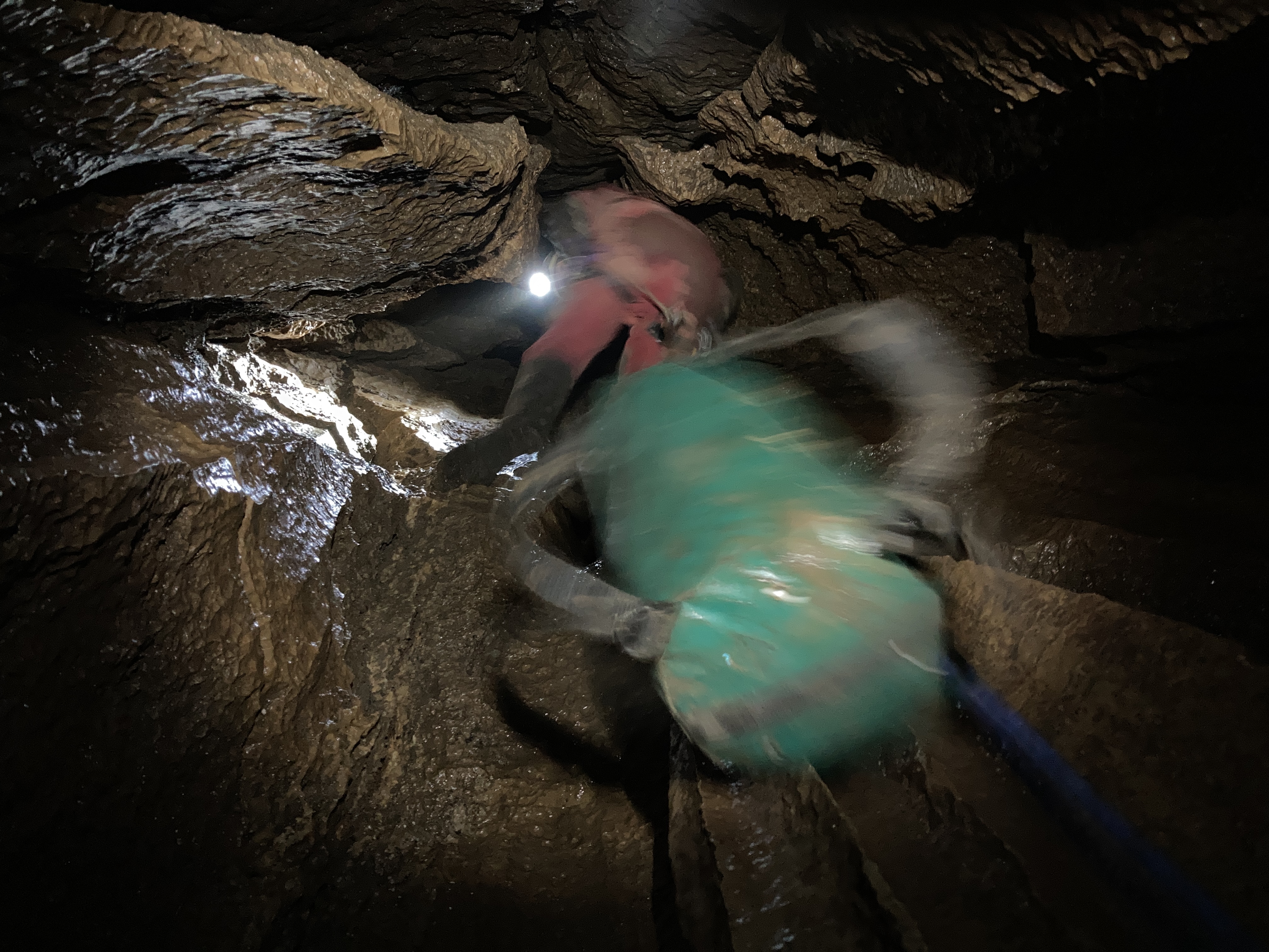 Peak District/Sheffield caving club in Mountbatten Pot